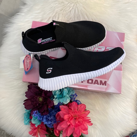 Skechers Shoes 5 Off Firm Womens 75 Skechers Slip On Sport Fit Memory Foam Sneakers Poshmark